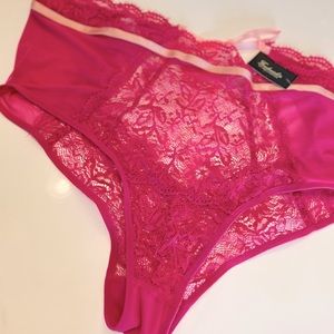 ✨NWT✨Frederick’s of Hollywood Hot Pink Lace Panties